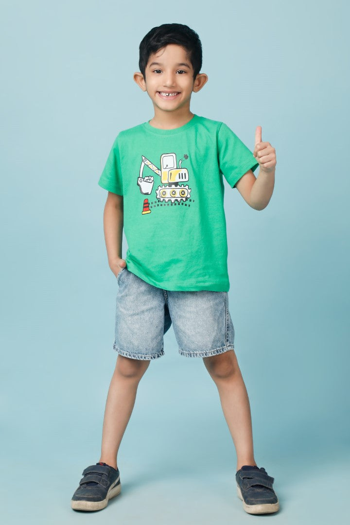 Knitting Doodles Pure cotton Boys' Green t-shirt with Digger trick print- Green