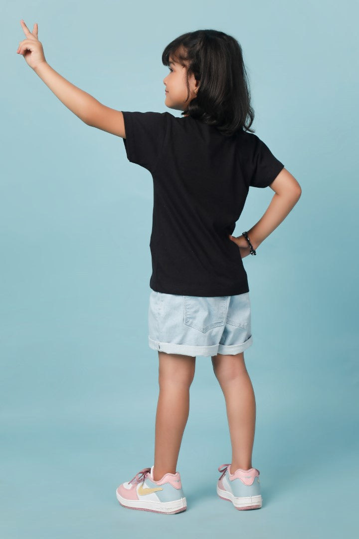 Knitting Doodles Pure cotton Girls' Black t-shirt with smart Girl Gang print- Black