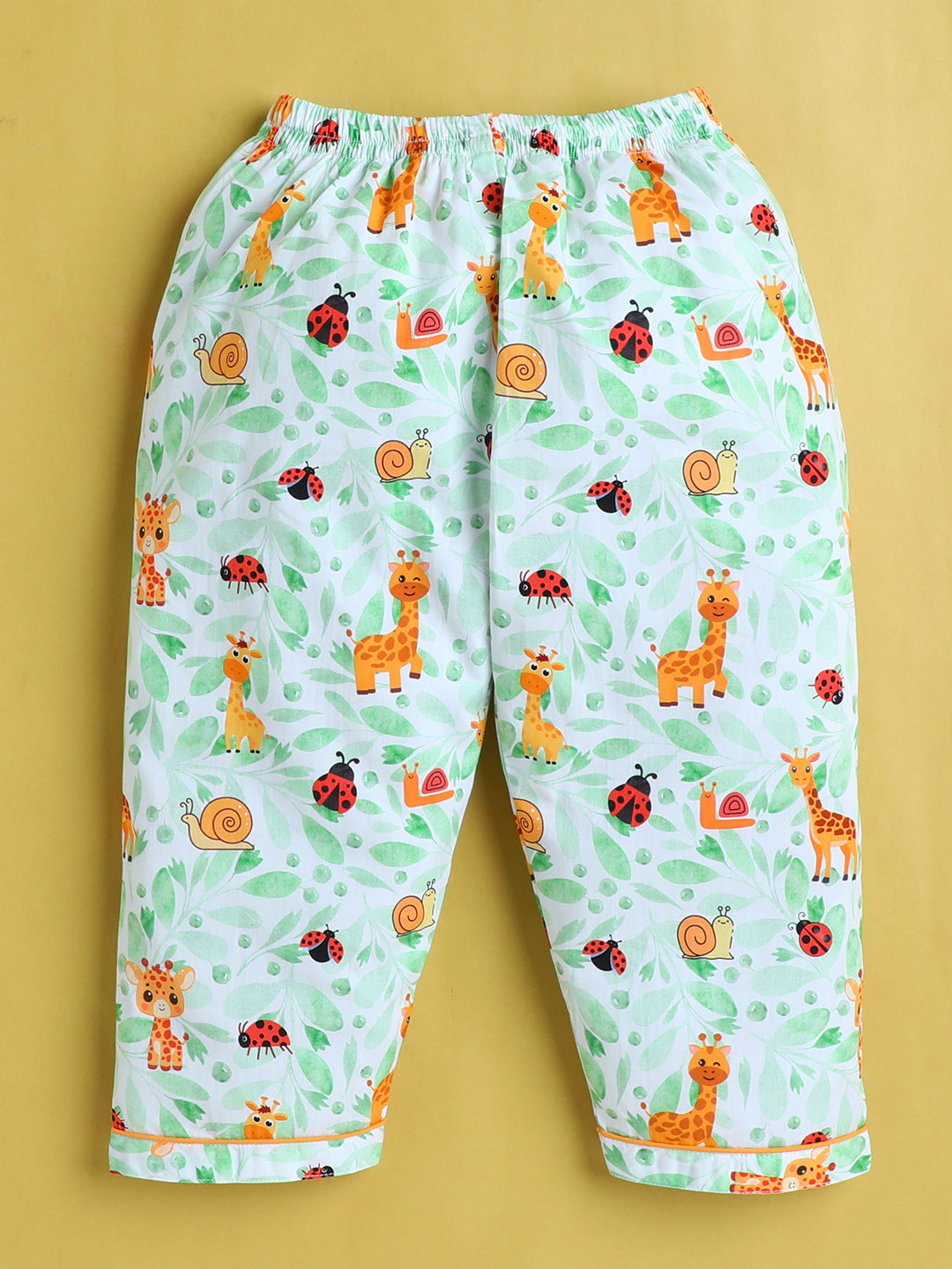 Lady Bugs, Giraffee and Snail Print Nightsuit- White