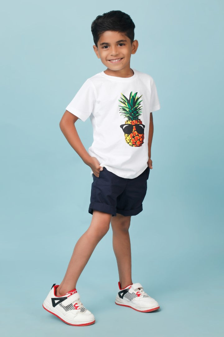 Knitting Doodles Pure cotton Boys' White t-shirt with Pineapple print- White