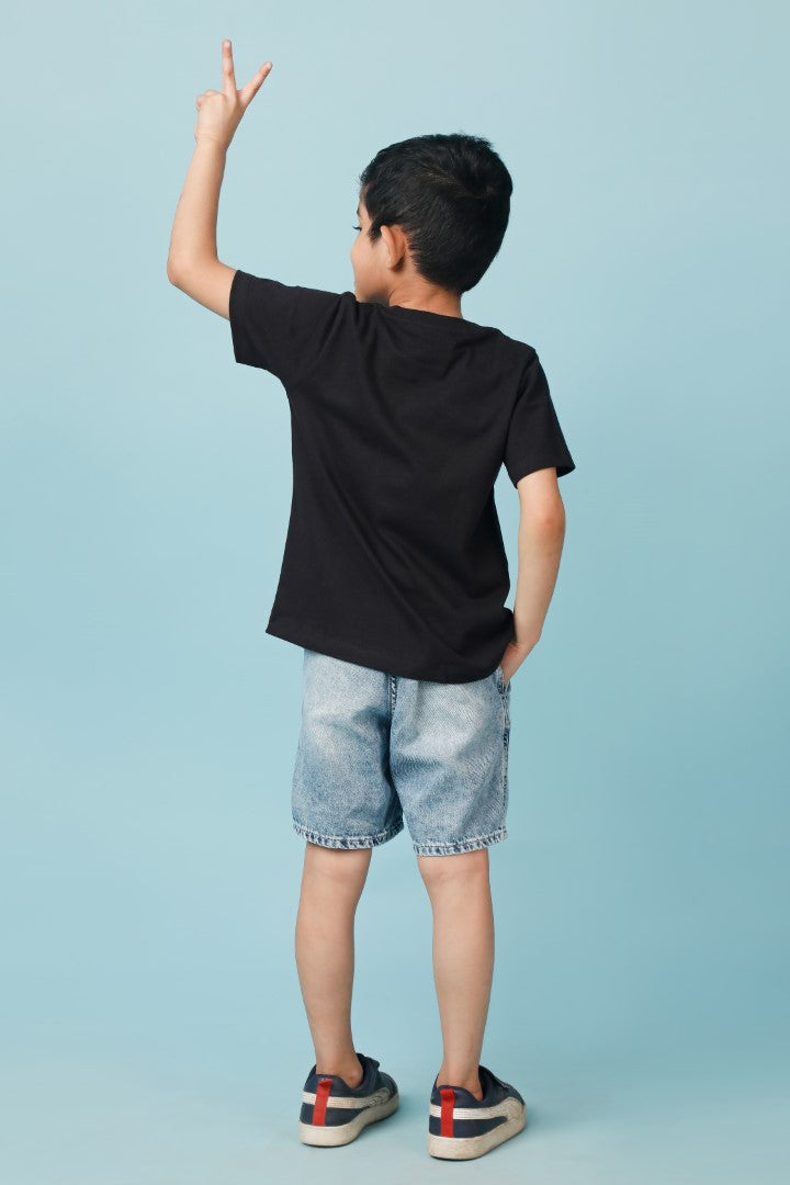 Knitting Doodles Pure cotton Boys' Black t-shirt with Summer Sunglasses print- Black