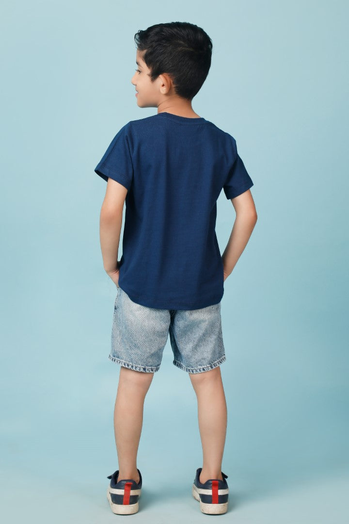 Knitting Doodles Pure cotton Boys' Blue t-shirt with Cool Kids print- Blue