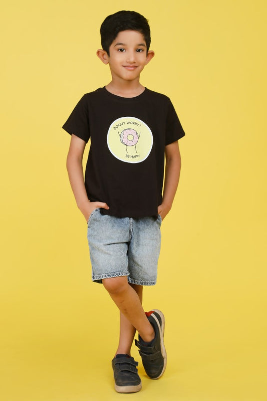Knitting Doodles Pure cotton Boys' Black t-shirt with Donut Worry print- Black