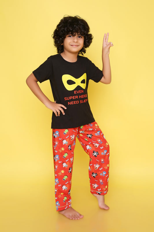 Superhero Print t-shirt and Pyjama- Black and Red