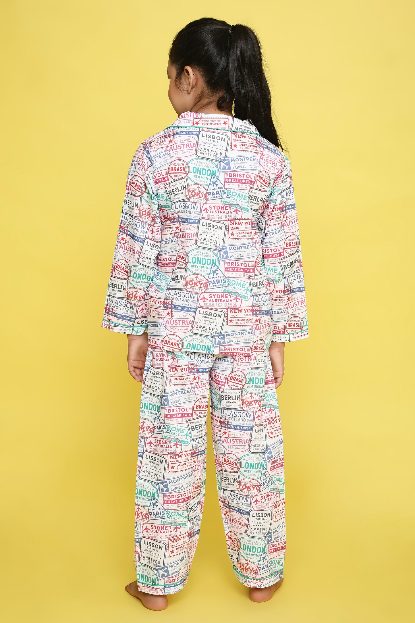Travel stamps Print Night Suit- White